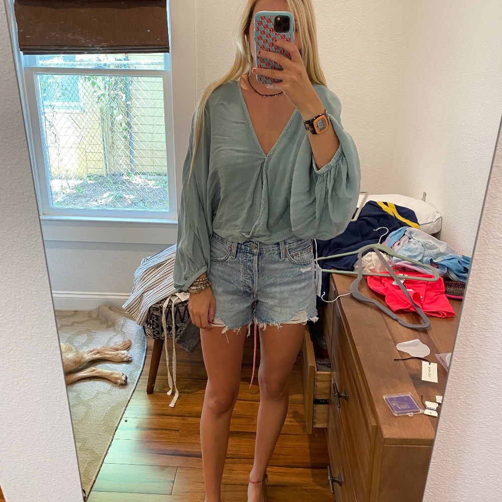 turquoise top